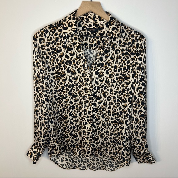 Quince Washable Stretch Silk Notch Collar Blouse in Leopard Print, Size Small - Picture 7 of 12